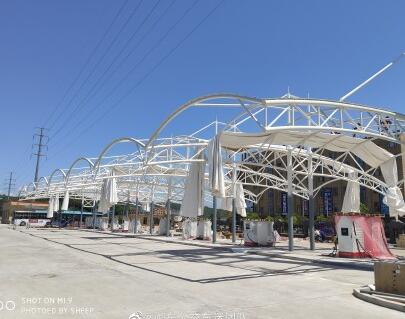 福建福州充電樁車(chē)棚膜結(jié)構(gòu)工程