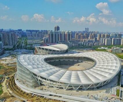 蘇州工業(yè)園區(qū)體育場(chǎng)封頂，260米索網(wǎng)索膜結(jié)構(gòu)全球首創(chuàng)